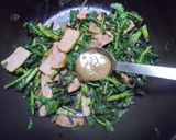 大根葉と舞茸のベーコン炒め作り方6写真