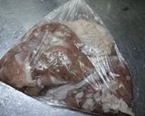 ホロリ鶏もも肉✿赤ワイン煮込み作り方1写真