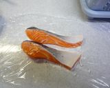 ラップで楽チン☆肉・魚に粉をつける方法作り方3写真
