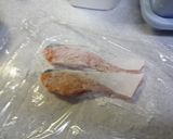 ラップで楽チン☆肉・魚に粉をつける方法作り方6写真