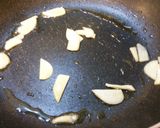 豚ネック入り野菜炒め、カレー味。作り方1写真