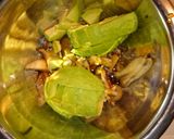簡単！アボカドのキノコ和え焼肉風味作り方4写真