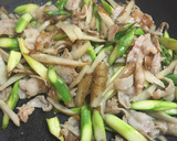 アスパラガスとごぼうと豚肉の塩きんぴら作り方4写真