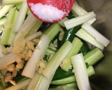 コストコ台湾のデリにあるタイ風サラダ作り方7写真