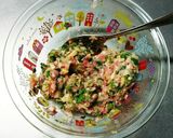丸ごとパクリ♪たけのこ入り手羽元餃子☆作り方1写真