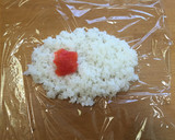 基本 簡単 具が真ん中！三角おにぎり作り方3写真