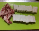 豚肉とはんぺんのバター醤油炒め作り方1写真