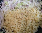 簡単夕食昼食ワンパンでキャベツ挽肉もやし焼きそば作り方5写真