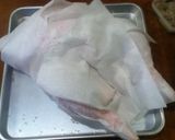 ダッチオーブンで丸鶏ハーブバターロースト作り方3写真