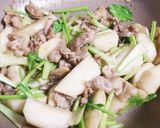 話題入り！ 豚こまとカブの醤油炒め作り方3写真