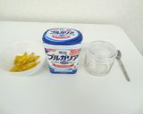 ドライフルーツのヨーグルト漬け｜パイン作り方3写真