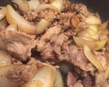 節約＆玉ねぎ消費！玉ねぎ豚コマ胡椒焼き作り方3写真