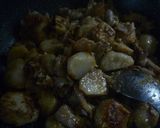 さといもと豚バラのにんにく味噌炒め作り方4写真