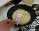 簡単パスタ♪茹でない２分パスタ作り方4写真
