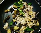 簡単♡ナスと豚肉のピリ辛味噌炒め♪作り方3写真