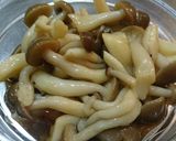 いんげんとしめじのキムチ和え作り方1写真