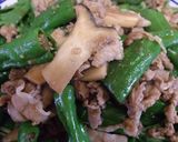 混ぜて焼くだけ！ちび達大好き❤生姜焼き♪作り方3写真