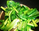 うま味たっぷり♪青菜といり卵のおかかあえ作り方2写真