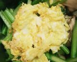 うま味たっぷり♪青菜といり卵のおかかあえ作り方3写真