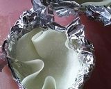 ガスグリルで新玉葱入り餃子皮焼きカップ作り方1写真