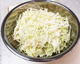 豚薄切り肉の千切りキャベツ巻き巻き作り方1写真