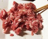 豚コマで☆簡単！美味しい！甘酢味の根菜丼作り方1写真