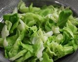キャベツの柚子こしょう風味ごま醤油麹あえ作り方1写真