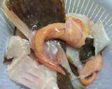 ヒラメのアラ汁（生わかめと生姜）作り方1写真