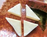 チーズやバターなど、きれいに半分っこ。作り方4写真