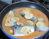 定番！簡単☆さばの味噌煮　残ったら...作り方3写真