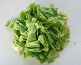甘辛そぼろとキャベツのポテトサラダ。作り方1写真
