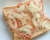 玉葱×温泉卵のお好み焼き風トースト作り方2写真