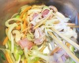 休日ランチ♡トムヤムクンヌードル作り方1写真