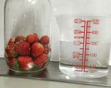 【自家製酵母】いちごの酵母液作り方1写真