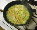簡単☆春キャベツと桜海老のパスタ作り方5写真