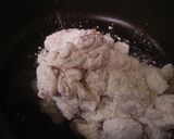 きのこ・鶏肉とアーモンドのホワイトソース作り方1写真