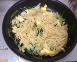 エビと卵と白菜の焼きビーフン作り方4写真