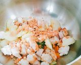 エビと魚肉ソーセージのサラダ作り方5写真