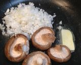 ☆簡単バターしいたけ！玉ねぎ詰めたん☆作り方3写真
