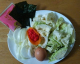 キャベツと玉ねぎのお好み焼き風炒め作り方1写真