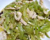 中国発☆セロリと鶏肉の炒め物 ～芹菜肉丝作り方9写真
