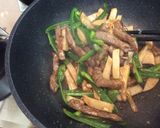 ステーキ肉でチンジャオロース作り方6写真