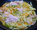 節約！ブロッコリーの芯と野菜の蒸し焼き作り方3写真