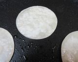 餃子の皮で北京ダックを包む薄餅作り方4写真