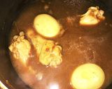 手羽元と卵のカレー風味煮込み作り方4写真