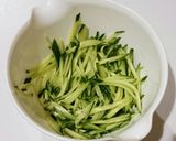 サラダ玉ねぎの梅酢和え作り方2写真