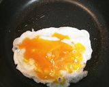 簡単！海苔とチーズで目玉つぶし焼き作り方1写真