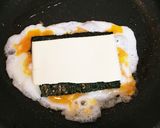 簡単！海苔とチーズで目玉つぶし焼き作り方2写真