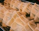 いつもの餃子にアレンジ！羽根付きシソ餃子作り方9写真