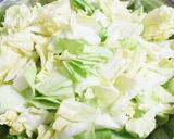 春きゃべつと塩こんぶのサラダ作り方1写真